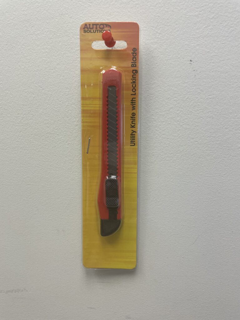 Utility Knife Blister Card